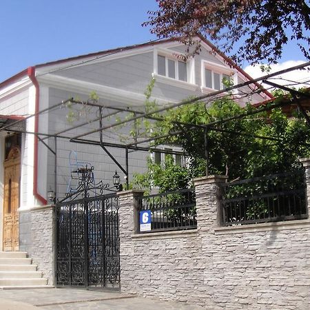 David Guest House Koetaisi Buitenkant foto