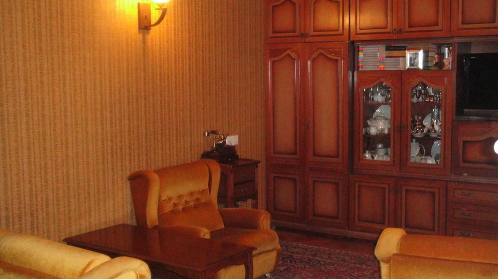David Guest House Koetaisi Buitenkant foto