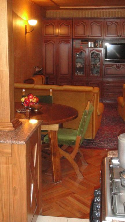 David Guest House Koetaisi Buitenkant foto